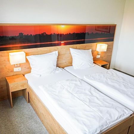 ハンブルク Rcadia Gaming House Bed & Breakfast エクステリア 写真