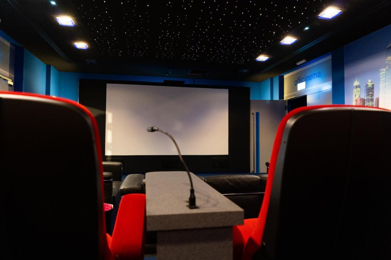 ハンブルク Rcadia Gaming House Bed & Breakfast エクステリア 写真